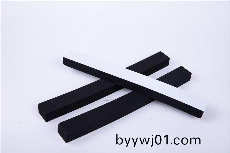 CR減震保(bao)溫條